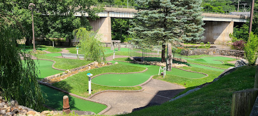 Golf Course «Riverfront Miniature Golf», reviews and photos, 218 River Rd, Unionville, CT 06085, USA