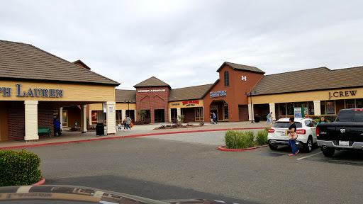 Clothing Store «Under Armour Factory House», reviews and photos, 321 Nut Tree Rd #232, Vacaville, CA 95687, USA