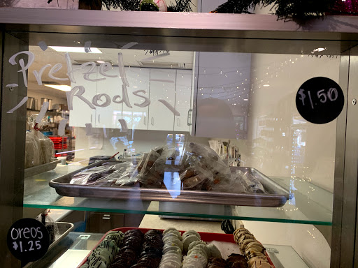 Chocolate Shop «Apple Tree Chocolate», reviews and photos, 754 Asp Ave, Norman, OK 73069, USA