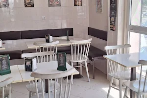 Cafetaria Pastelaria Eme image