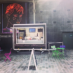 Photo n°5 de Un igloo dans la ville - Quai de Loire à Paris ()