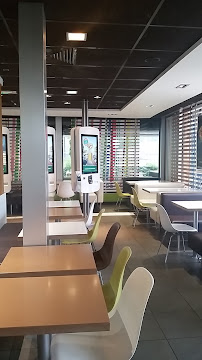 Atmosphère du Restauration rapide McDonald's à Aulnoy-Lez-Valenciennes - n°10