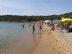 Porto Palma beach'in fotoğrafı - rahatlamayı sevenler arasında popüler bir yer