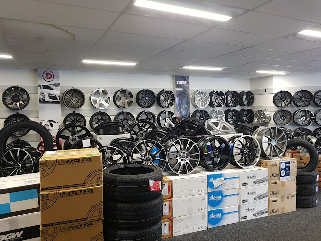 Reviews of Mag & Turbo Tyre and Service Centre in Lower Hutt - Tire shop