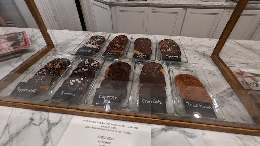 Candy Store «Lancaster Sweet Shoppe», reviews and photos, 141 N Duke St, Lancaster, PA 17602, USA