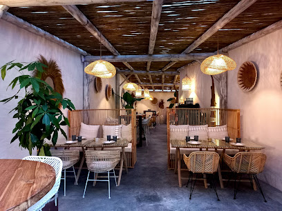 CASA DEL MAR Tapas Bar Restaurant - Av. Miguel Cano, 26, 29602 Marbella, Málaga, Spain