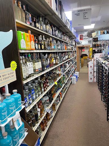 Wine Store «Port To Port Wines & Spirits», reviews and photos, 395 Fort Salonga Rd, Northport, NY 11768, USA