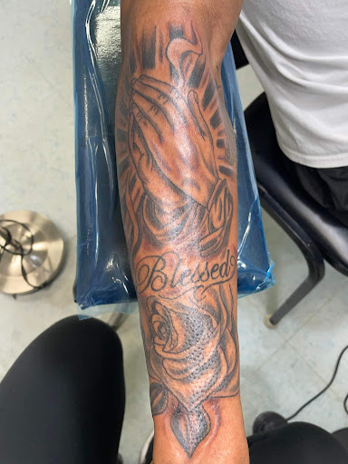 Explore ovarian cancer tattoo ideas, creative tattoo ideas in Colonial Heights, available at Connellys Tattooing