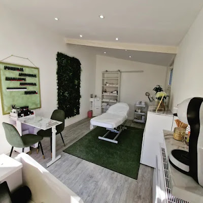 CEDELLA HOME BEAUTY Salon de beauté/ Esthéticienne à Bernis