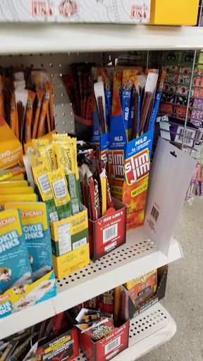 Shopping Mall «Rivercrest Shopping Center», reviews and photos, 13120 Rivercrest Dr, Crestwood, IL 60445, USA