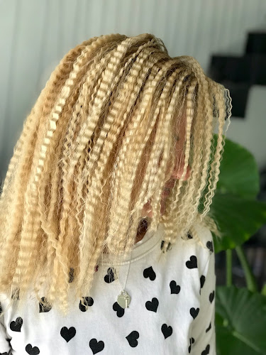 Komentari i recenzije FRIZERSKI SALON FEMININE