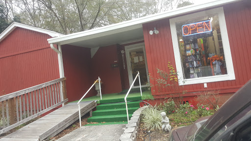 Red House Book Store, 2013 S Oates St, Dothan, AL 36301, USA, 