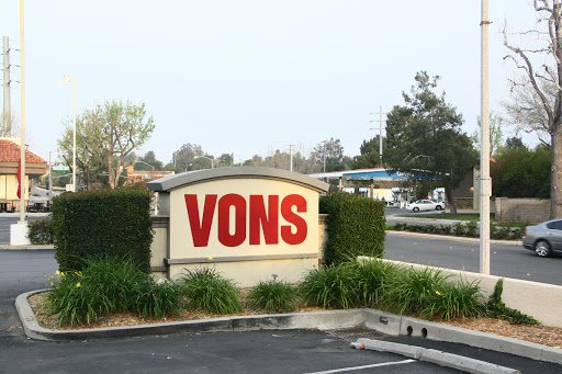 Grocery Store «Vons», reviews and photos, 24160 Lyons Ave, Newhall, CA 91321, USA