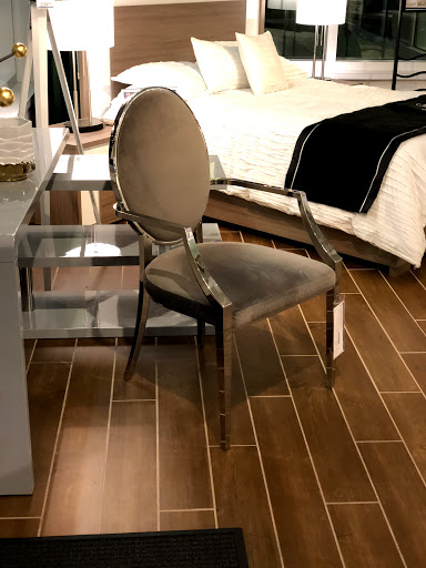 Furniture Store «Rooms To Go & Rooms To Go Kids Furniture Store - Miami International (Doral)», reviews and photos, 10623 NW 12th St, Doral, FL 33172, USA