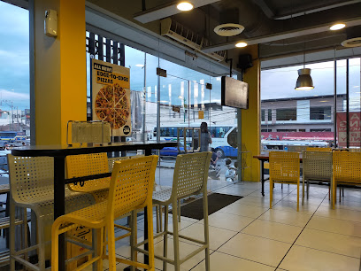 Yellow Cab Pizza Co. - Shell Gas Station, The Lifestyle Strip, Pan-Philippine Hwy, Santo Tomas, 4234 Batangas, Philippines