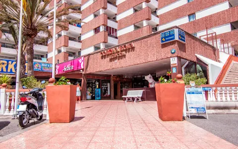 Hotel Corona Roja image