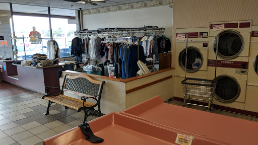Laundromat «Laundry Room of Brandon Inc», reviews and photos, 725 W Lumsden Rd, Brandon, FL 33511, USA