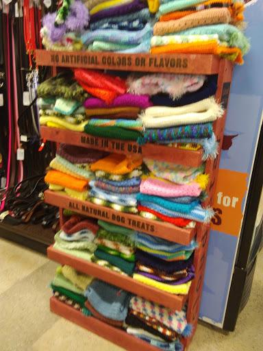 Pet Supply Store «Premier Pet Supply», reviews and photos, 15399 Merriman Rd, Livonia, MI 48154, USA