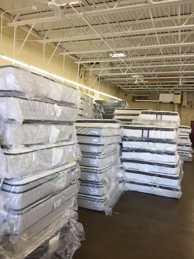 Furniture Store «American Freight Furniture and Mattress», reviews and photos, 3804 S 27th St, Milwaukee, WI 53221, USA