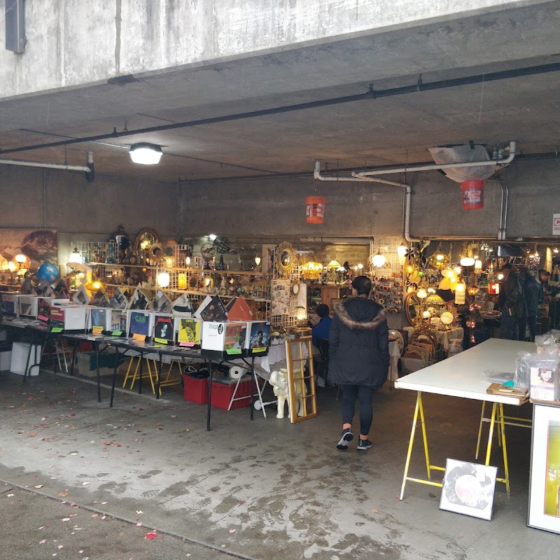 Fremont Sunday Street Market