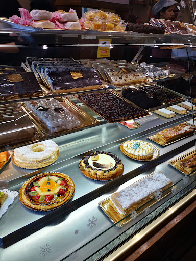 Pastelería Hojaldres en Zaragoza, Zaragoza