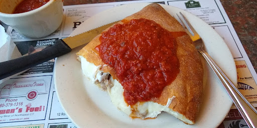 Pizza Restaurant «Hometown Pizza», reviews and photos, 250 West St, Litchfield, CT 06759, USA