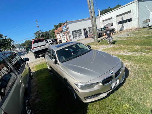 Car Dealer «A-Z Auto Sales», reviews and photos, 10000 Jefferson Ave, Newport News, VA 23605, USA