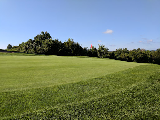 Golf Club «Spring Hollow Golf Club & The Grille Restaurant», reviews and photos, 3350 Schuylkill Rd, Spring City, PA 19475, USA