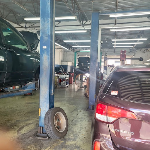 Auto Repair Shop «Broward Auto Repair & Diagnostics», reviews and photos, 10579 NW 53rd St, Sunrise, FL 33351, USA