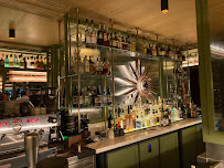 Atmosphère du Vesper - Fusion Restaurant & Cocktail Bar à Paris - n°3