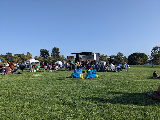 Park «Mike Ward Community Park Woodbridge», reviews and photos, 20 Lake Rd, Irvine, CA 92604, USA