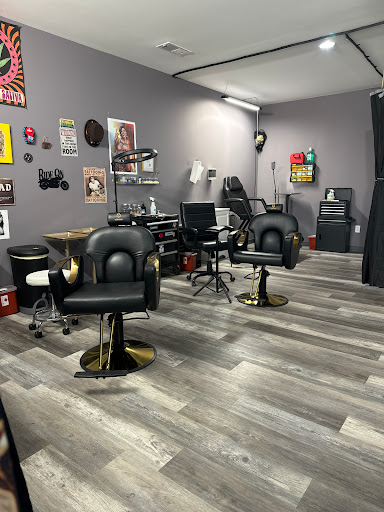 Explore rip mom tattoo ideas, creative tattoo ideas in Sylacauga, available at Obsidian Arc Tattoo Studio