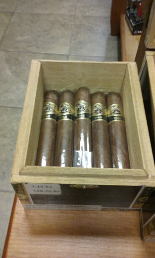Cigar Shop «Pipe World Inc», reviews and photos, 2900 W Anderson Ln, Austin, TX 78757, USA