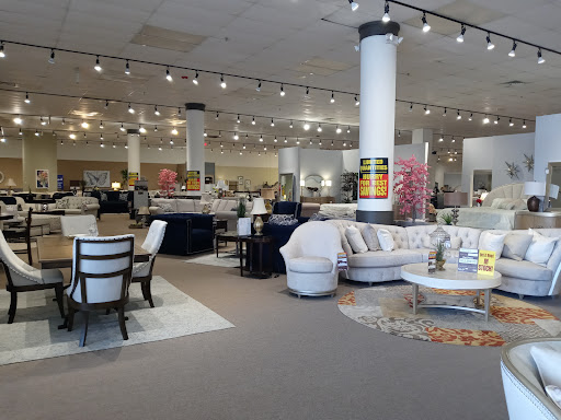 Furniture Store «Huffman Koos Furniture», reviews and photos, 1640 Broadhollow Rd, Farmingdale, NY 11735, USA