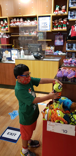 Toy Store «Disney Store», reviews and photos, 350 W Hillcrest Dr, Thousand Oaks, CA 91360, USA