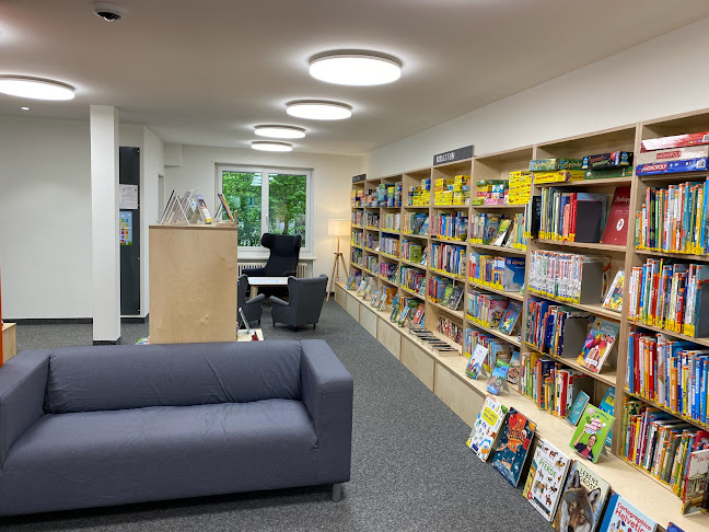 Kommentare und Rezensionen über GGG Stadtbibliothek Hirzbrunnen