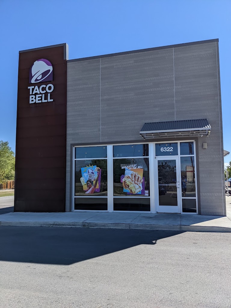 Taco Bell 78242
