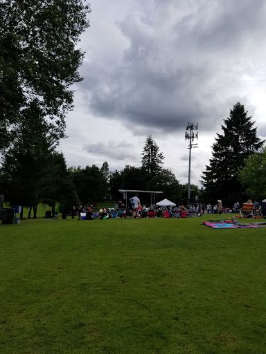 Public Golf Course «Lake Oswego Public Golf Course», reviews and photos, 17525 SW Stafford Rd, Lake Oswego, OR 97034, USA