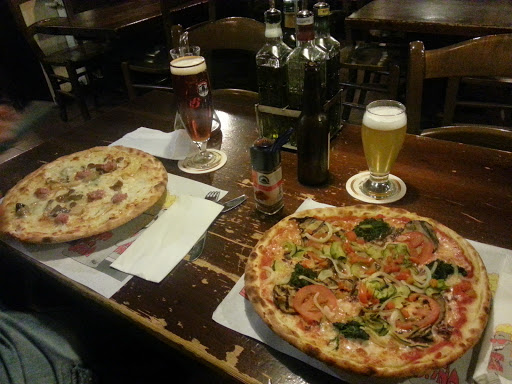 Café Nol ~ pub & pizzeria in Altopiano della Vigolana, Provincia Autonoma di Trento