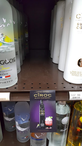 Liquor Store «Owens Liquors,Inc», reviews and photos, 8000 N Kings Hwy, Myrtle Beach, SC 29572, USA