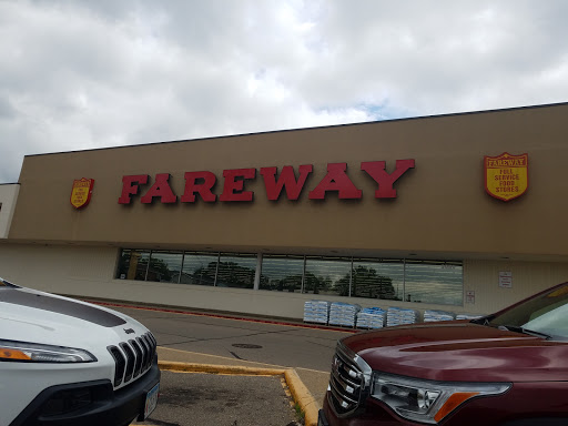 Fareway Grocery, 2050 John F Kennedy Rd, Dubuque, IA 52002, USA, 
