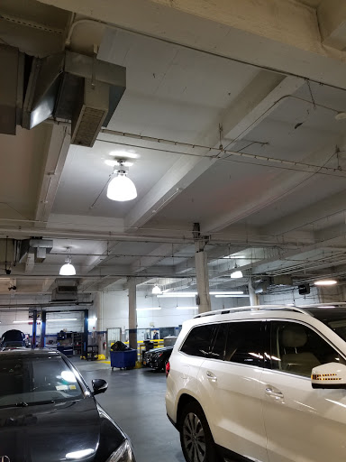Mercedes Benz Dealer «Silver Star Motors», reviews and photos, 36-11 Northern Blvd, Long Island City, NY 11101, USA