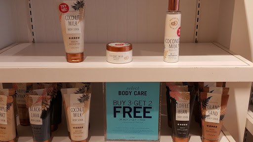 Cosmetics Store «Origins The Avenue East Cobb», reviews and photos, 4475 Roswell Rd, Marietta, GA 30062, USA