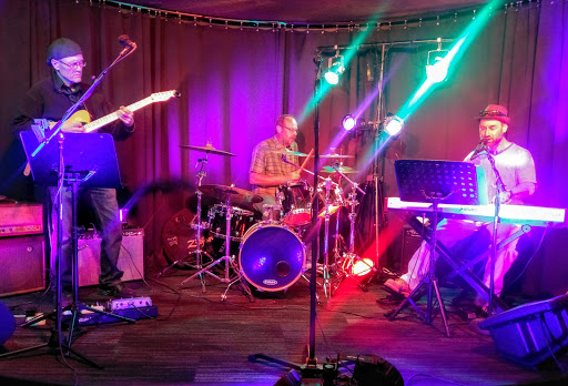 Bar & Grill «C I Bar & Grill», reviews and photos, 18786 SW Boones Ferry Rd, Tualatin, OR 97062, USA