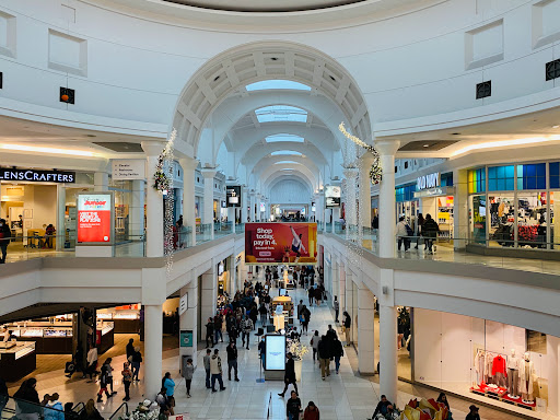 Shopping Mall «Menlo Park Mall», reviews and photos, 55 Parsonage Rd, Edison, NJ 08837, USA