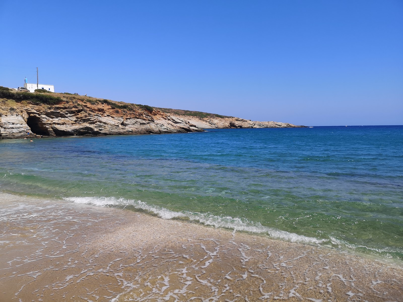 Foto de Paralia Ateni - lugar popular entre los conocedores del relax