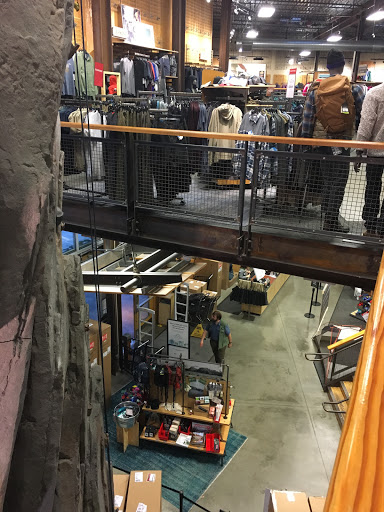 Camping Store «REI», reviews and photos, 3000 184th St SW #952, Lynnwood, WA 98037, USA