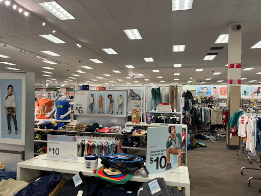 Department Store «Target», reviews and photos, 2905 District Ave S, Fairfax, VA 22031, USA