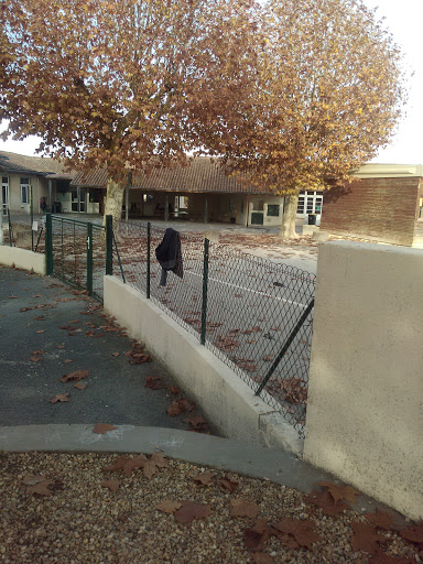 Groupe scolaire Jean-André Coutures à Saint-Quentin-de-Barreon, Gironde