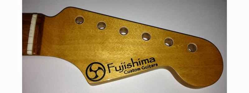 フジシマカスタムギター